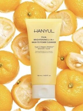 HANYUL Yuja Brightening 2-in-1 M4sk to F0am Cleans3r - Yellow